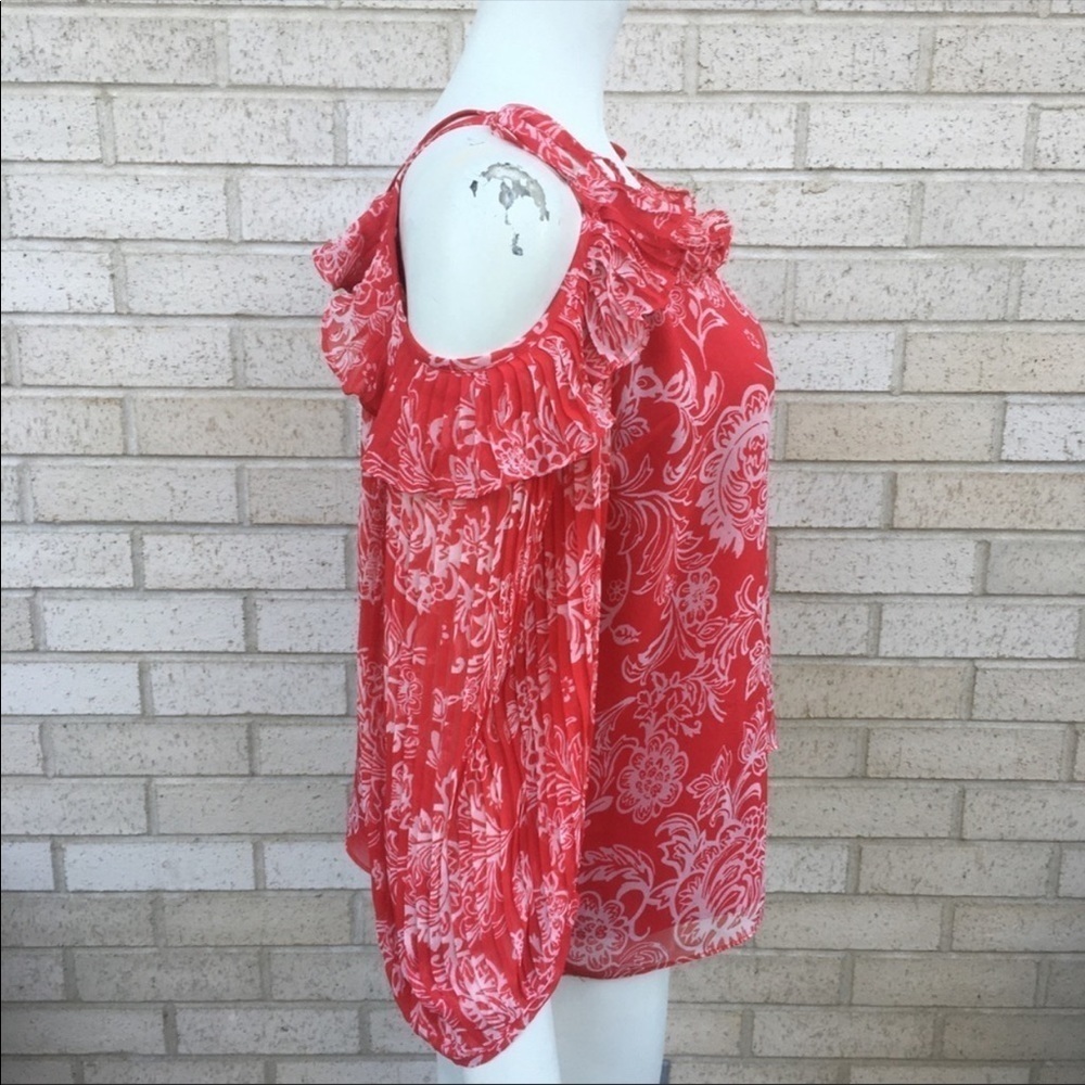 Nwt Ella Moss Red White Off-Shoulder Top Blouse Floral Ruffle Size Medium — image 3 of 8